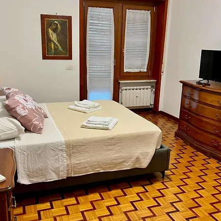 아파트 La Casa Di Teo